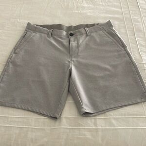 Men’s Tommy Bahama shorts, gray, size 35